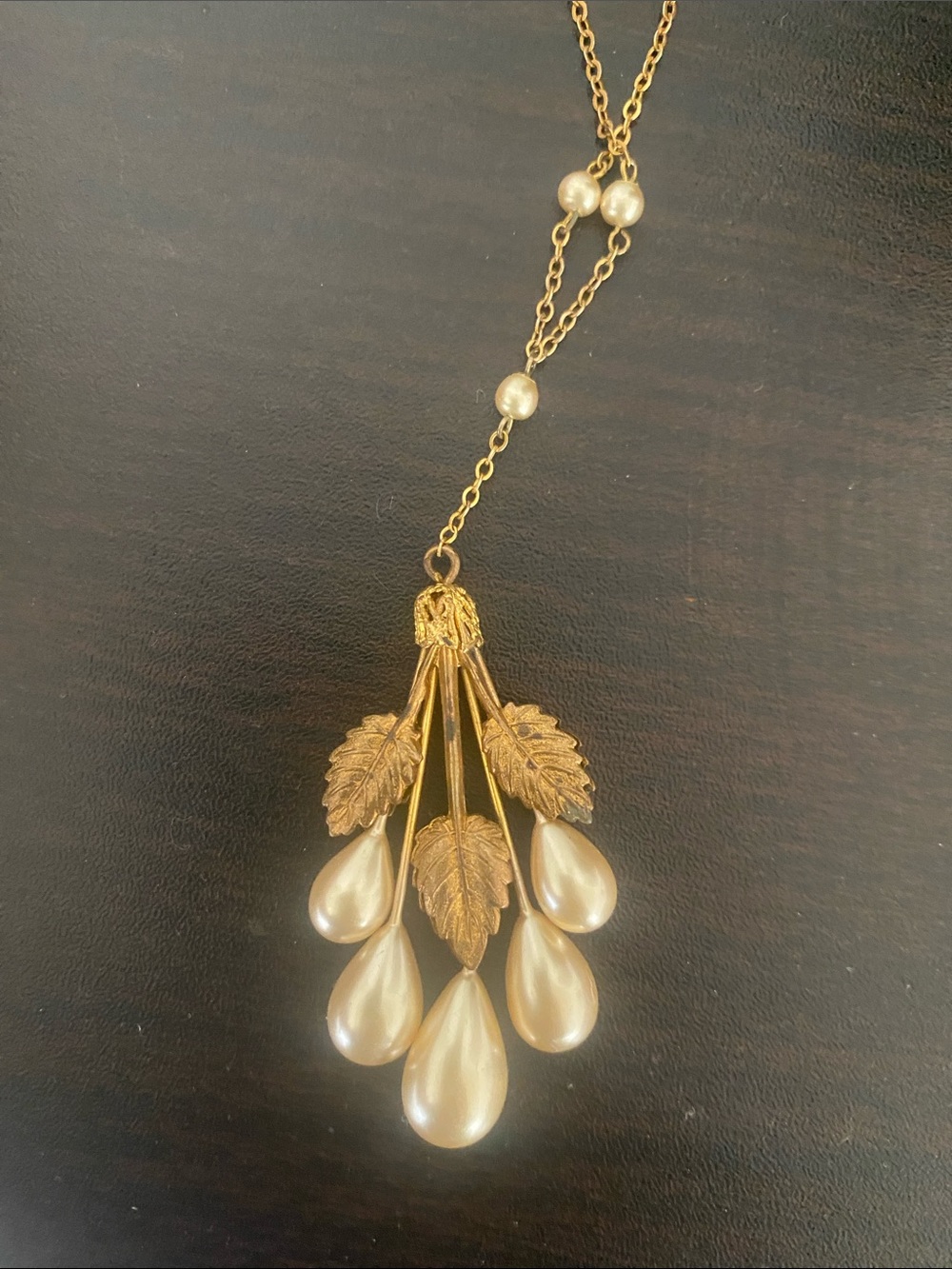 Vintage Gold Pearl Teardrop Leaf Pendant Necklace - Women Jewelry
